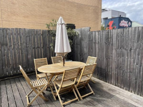 Central London Charming Camden Split Level Home, London